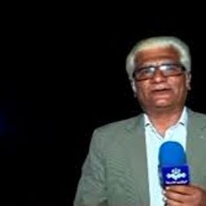 مردم در ساحل تنگه هرمز، بساط شیرینی و تخمه پهن کرده‌اند!/ ویدئو