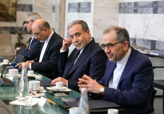 کامبک دیپلماسی در لحظه جنگ/ پیشنهاد مرموز عراقچی به ترامپ جلوی جنگ را می گیرد؟