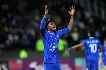 ستاره استقلالی با لباس غنا به فوتبال برگشت!/ عکس