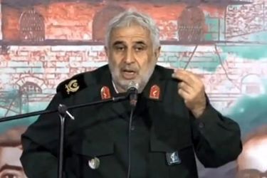 انتقاد سردار سپاه از رئیس جمهور: تو بی خود میکنی حجاب را قبول نداری!