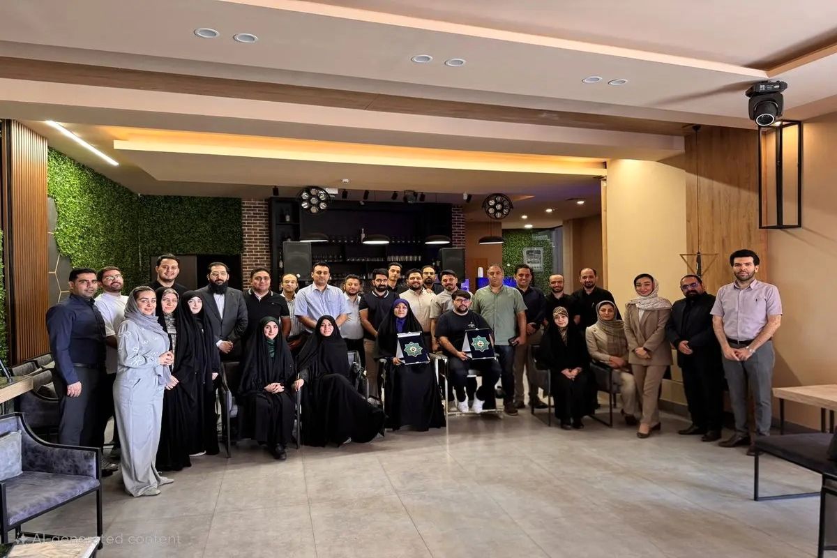 تجلیل از بانوی اثرگذار رسانه و سیاست، در ویژه‌برنامه «ستارگان خبرفوری»