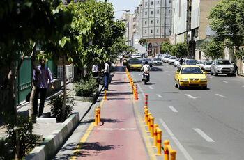 رونمایی از ماشین یک‌نفره در تهران/ عکس