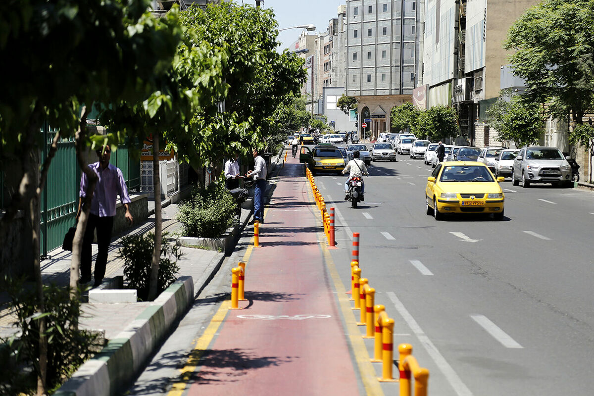 رونمایی از ماشین یک‌نفره در تهران/ عکس