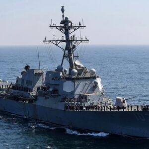تفریح خدمه ناو آبراهام لینکن در پاتایا/ عکس