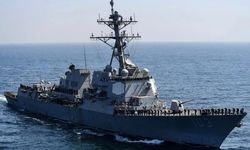 ناو هواپیمابر آبراهام لینکلن فرار کرد؟