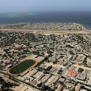 نمایندگان مجلس با جلیقه نجات در خارک/ عکس