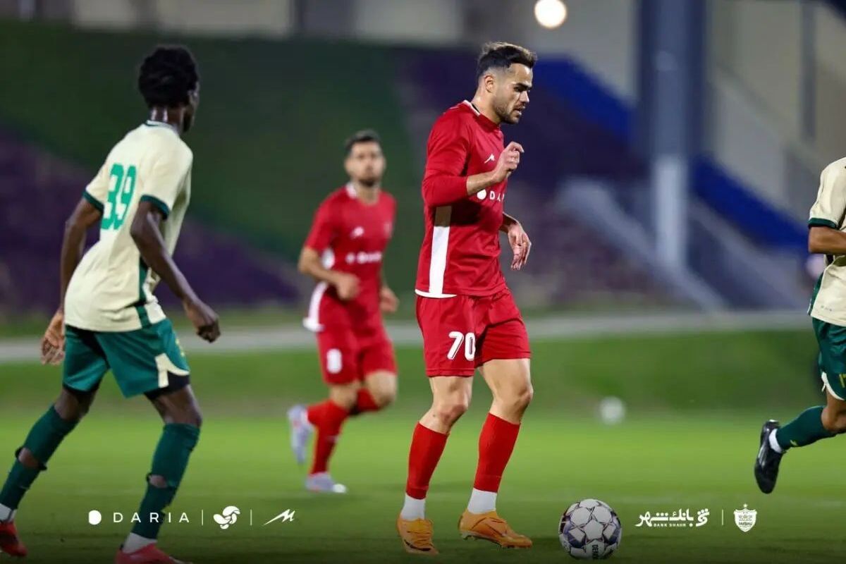 پیراهن آبی را برای ستاره پرسپولیس اتو کردند!