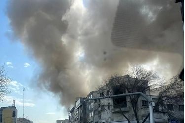  لحظه حمله در نزدیکی برج آزادی تهران/ ویدئو