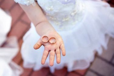 این روز ها آدم و حوا دختران 13 ساله را شوهر می دهند!