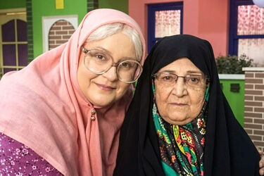 واکنش نعیمه نظام‌دوست به فوت مادر عمو پورنگ