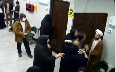 پس‌لرزه‌های درگیری در درمانگاه قم/ ابطحی: قدیم‌ها روی حرمت زن و کودک شیرخوار خیلی تاکید می‌کردند