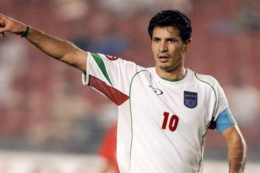 تصویر علی دایی در دیوار مفاخر میدان آزادی محو شد!/ عکس