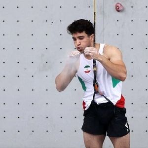 سقوط پسر طلایی ایران از روی دیوار؛ یوزپلنگی که نفس نفس می زند!