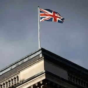 انگلیس ۹۴۰۰۰ شهروند خود را از خاورمیانه خارج می‌کند