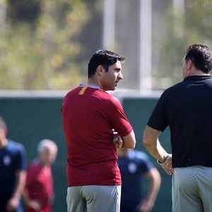وحید هاشمیان می‌‎خواهد ستاره پرسپولیس را رد کند!
