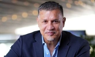  علی دایی و همسرش در تور کویر/ عکس