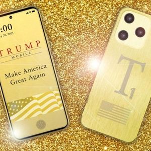 اولین تصاویر از گوشی اختصاصی ترامپ