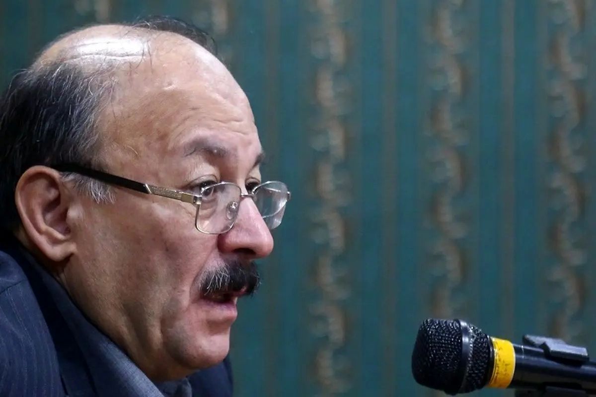 استاد دانشگاه: آبادان فاحشه‌خانه سربازان آمریکایی بود!
