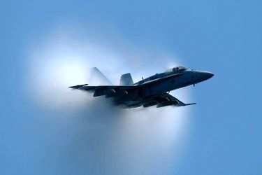 جزئیات شکستن دیوار صوتی عراق با جنگنده‌های ناشناس