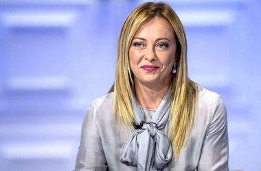 مکرون مقابل جورجیا ملونی عنان از کف داد!/ ویدئو