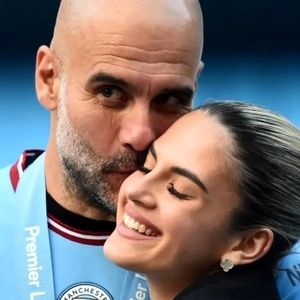 دلربایی جنجالی دختر پپ گواردیولا/ دختری که بازی حساس فوتبال را دزدید!