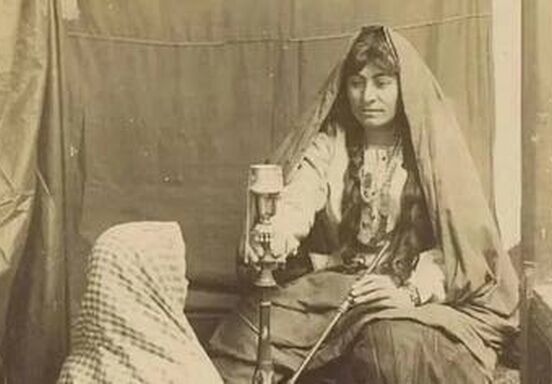 تصویری قدیمی از انتخاب عروس در تهران 