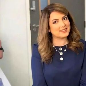 تودهنی مردم به مجری منوتو، سالومه/ شرافت سیخی چند؟