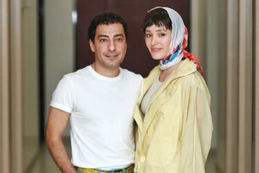واکنش زن نوید محمدزاده به خبر اخراج او از «آرش»