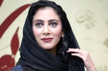 مونا فرجاد با استایلی شیک در اکران «ناتور دشت»

