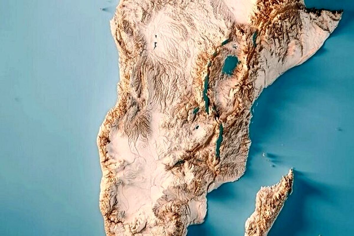 آفریقا به سرعت در حال 2 تکه شدن است!