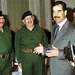 صدام با چهره خوشحال در کنار همسر اولش/ عکس