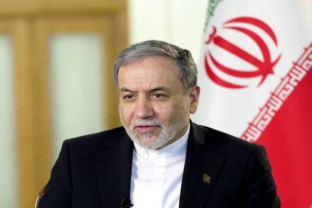 زیپ شلوار عراقچی مساله برخی رسانه‌ها شد