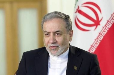 زبان بدن عراقچی پس از مذاکره با آمریکایی‌ها/ ویدئو 