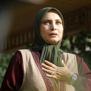 تیپ کریسمسی مریم کاویانی در دبی/ عکس