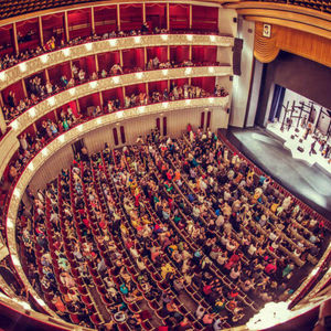 افتتاح تالار رودکی تهران با حضور محمدرضا و فرح پهلوی/عکس