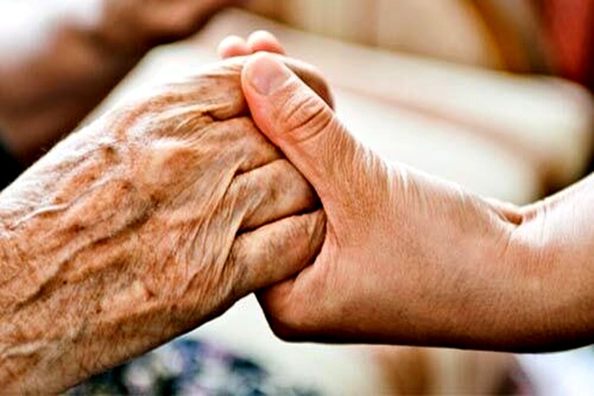 چگونه از سالمندان در بحران جنگ مراقبت کنیم؟