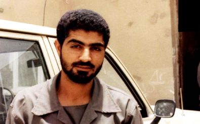 سردار سلیمانی در کنار برادرش احمد؛ قبل از انقلاب