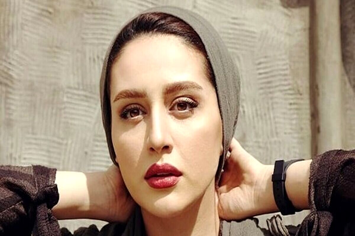 عجیب‌ترین شیوه اعتراض خانم بازیگر به گرمای هوا