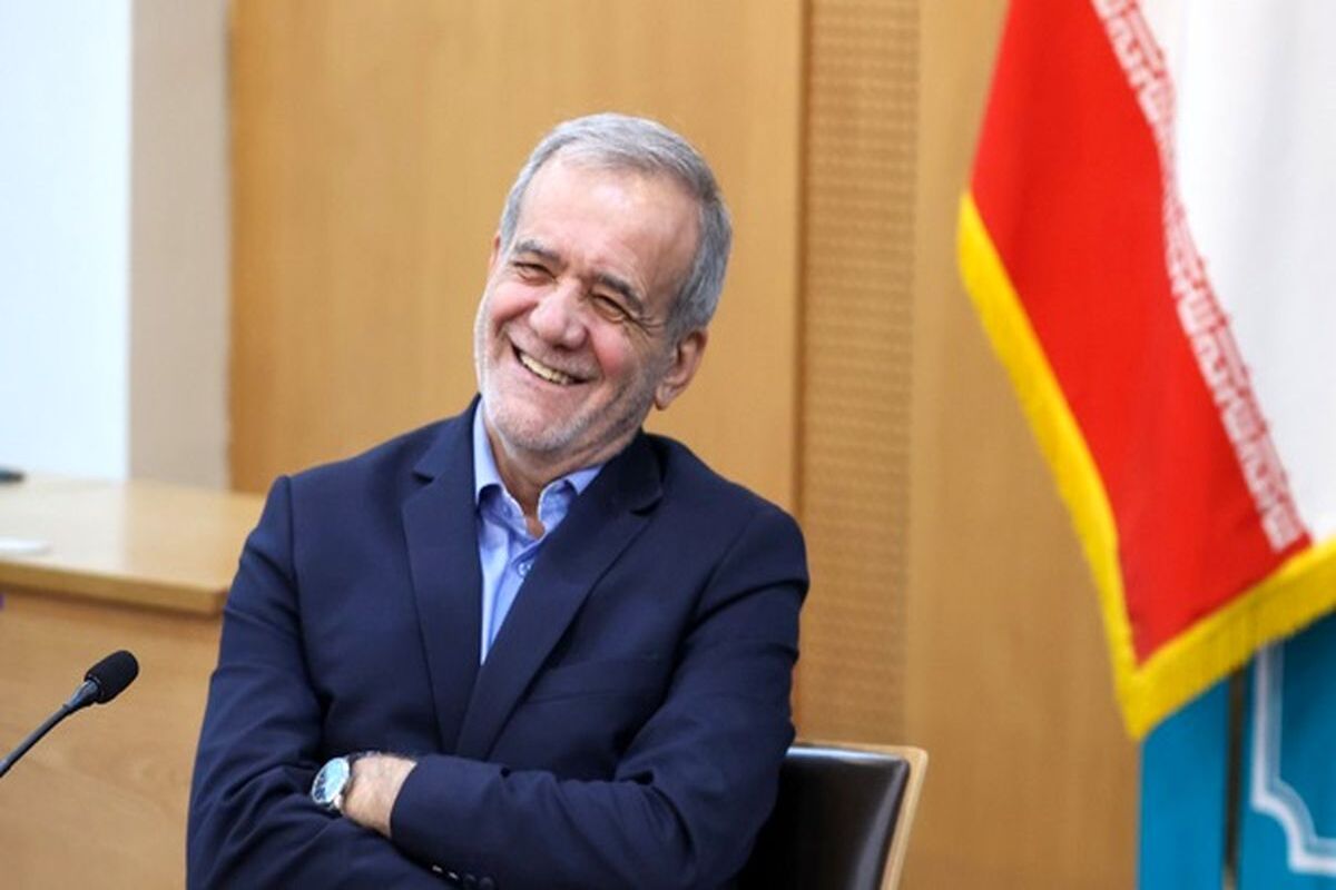 شوخی‌های رئیس‌جمهور پایانی ندارد؛ این بار با زبان ترکی!/ ویدئو