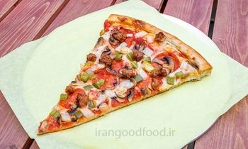 یک اسلایس پیتزا در فضای مجازی باعث درگیری شد