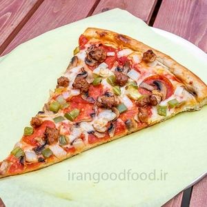 یک اسلایس پیتزا در فضای مجازی باعث درگیری شد