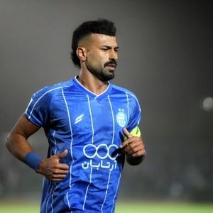 رامین رضاییان با عصبانیت به ورزشگاه شیراز رفت