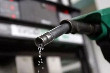 بنزین از فردا شب ۵۵۰۰ تومان می‌شود؟