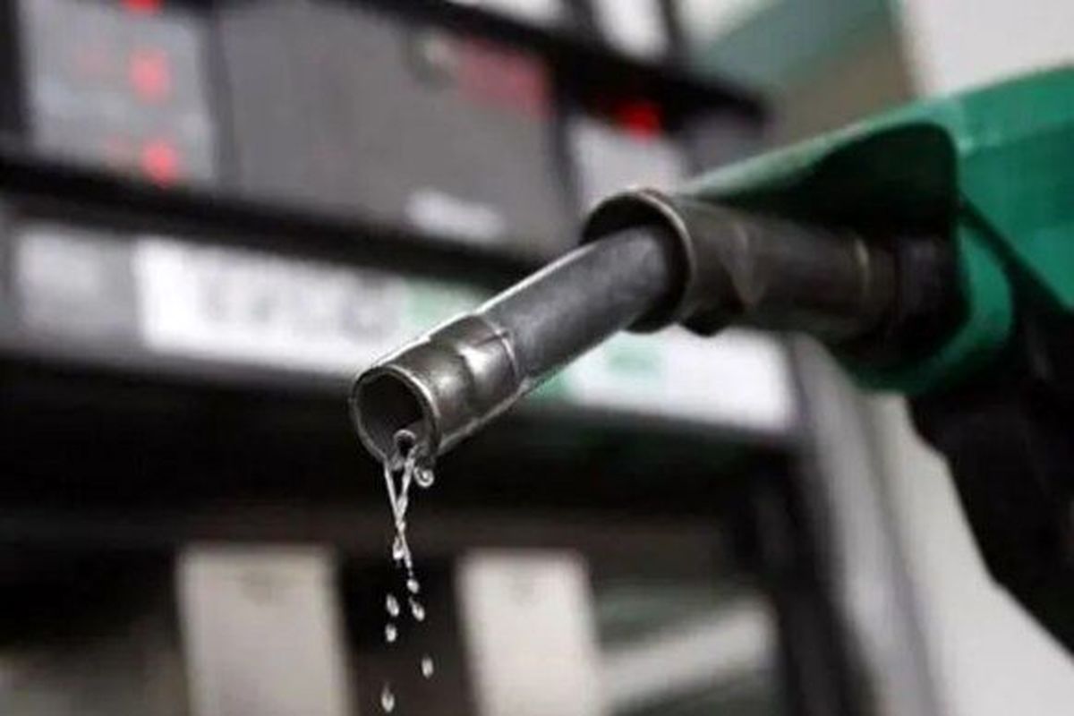 بنزین از فردا شب ۵۵۰۰ تومان می‌شود؟