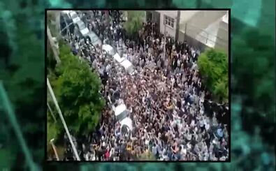 قطار دولت سیزدهم در ایستگاه قم/ مردم قم برای استقبال از رئیس‌جمهور به کف میدان آمدند
