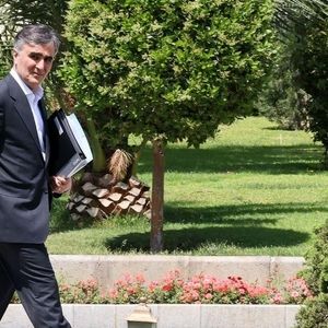 بانک مرکزی در آستانه تغییر بزرگ/ چه کسی جای فرزین را می‌گیرد؟