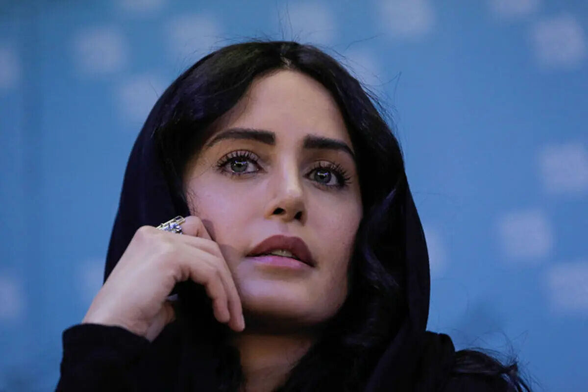 الناز شاکردوست مهاجرت کرد؟