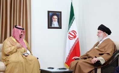 در بیت رهبری اینگونه از مهمانان پذیرایی می شود