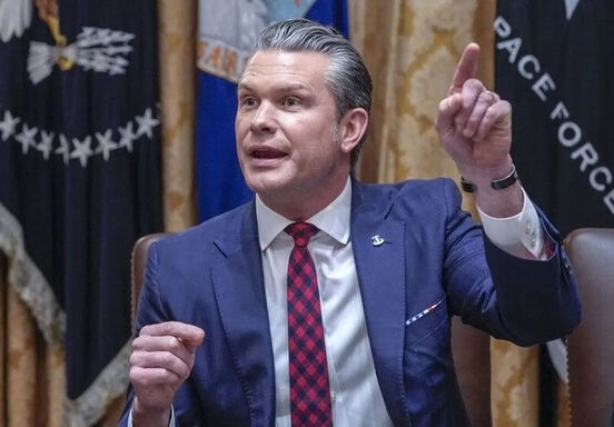 هگست:گزینه حملات نظامی در تنگه هرمز منتفی نیست