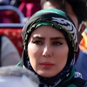 بازیگر زن سریال نون‌خ: در کارخانه پدرم روی شمش‌های طلا راه می‌رفتم/ ویدئو